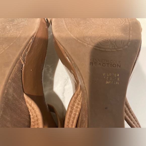 Women Kenneth Cole reaction brown tan wedge leather sandal shoe heel cork 7.5 - Picture 13 of 16